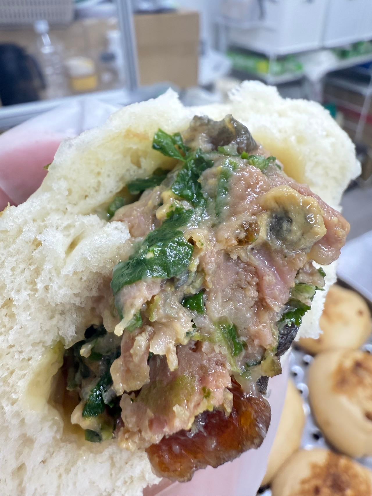 ピータンとパクチー入り肉まん(2個)
