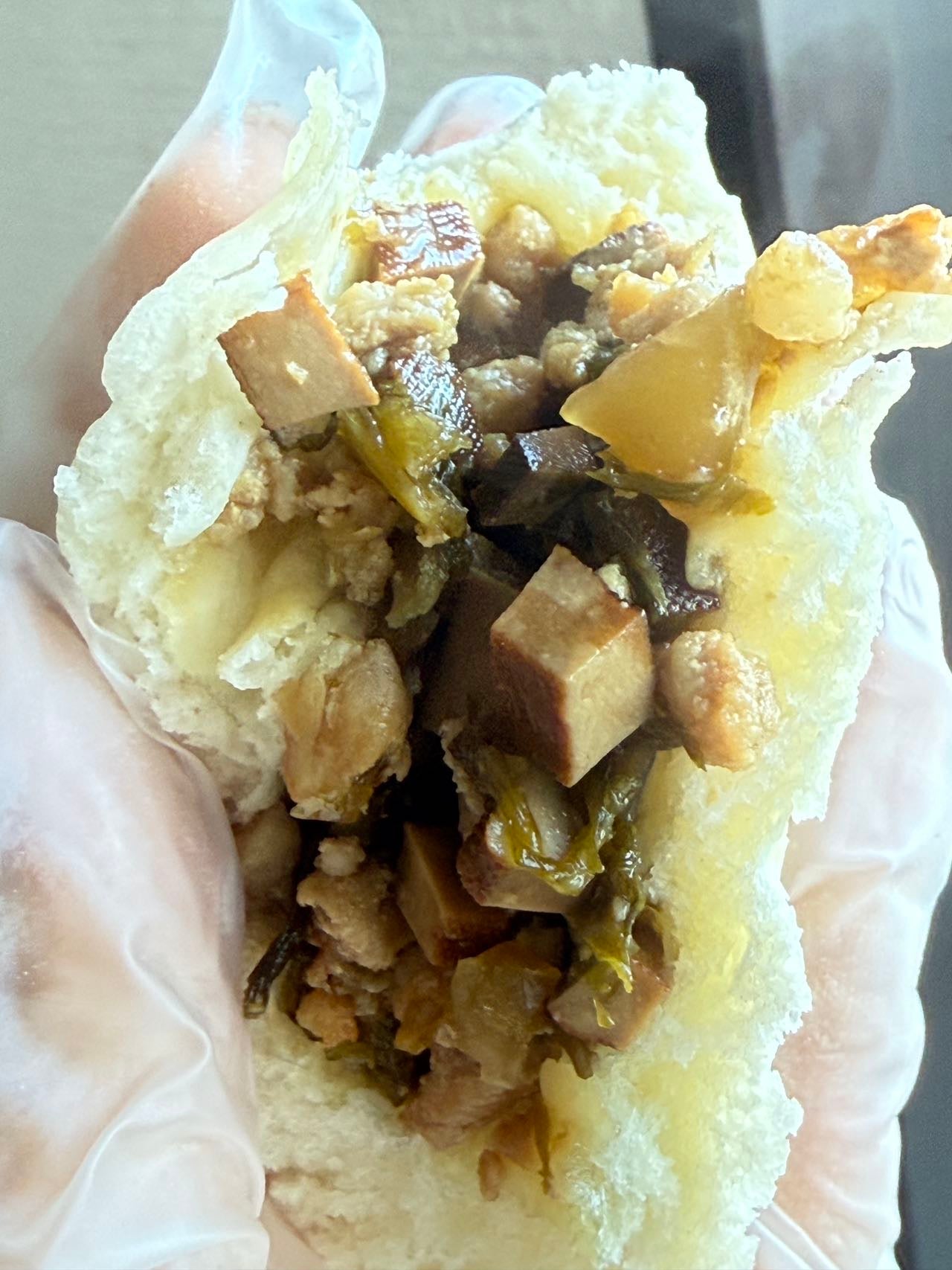 雪菜と豆腐乾入り肉まん(2個)