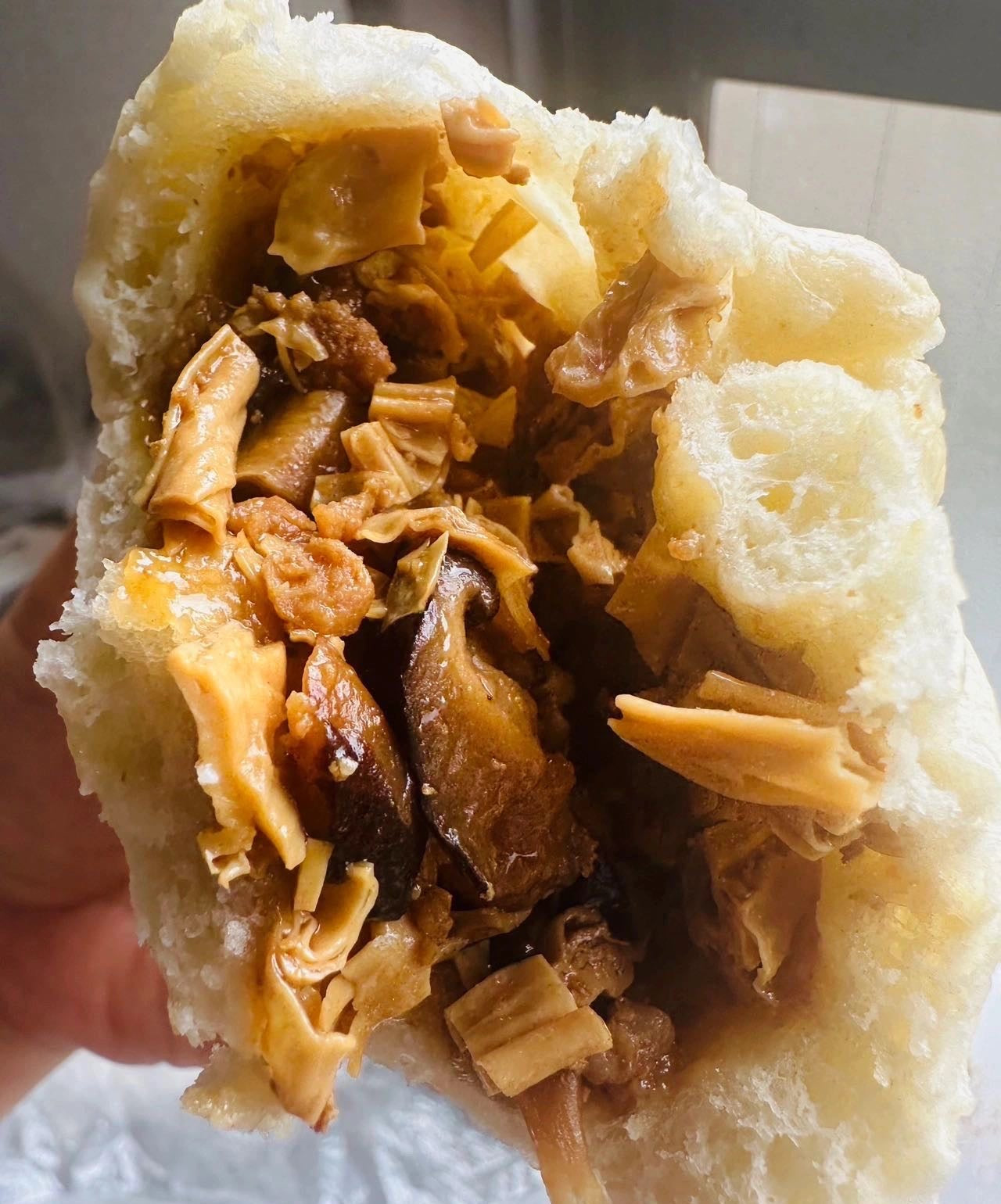 シイタケと湯葉、肉入りの中華まん(2個)