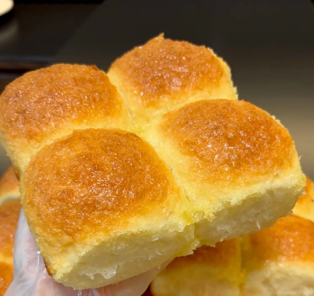 椰蓉小餐包（4個）